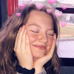 Meet your Posher, Kaylie